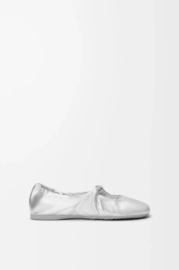 Ballerines Pebble Soft en cuir d&rsquo;agneau nappa laminé argenté