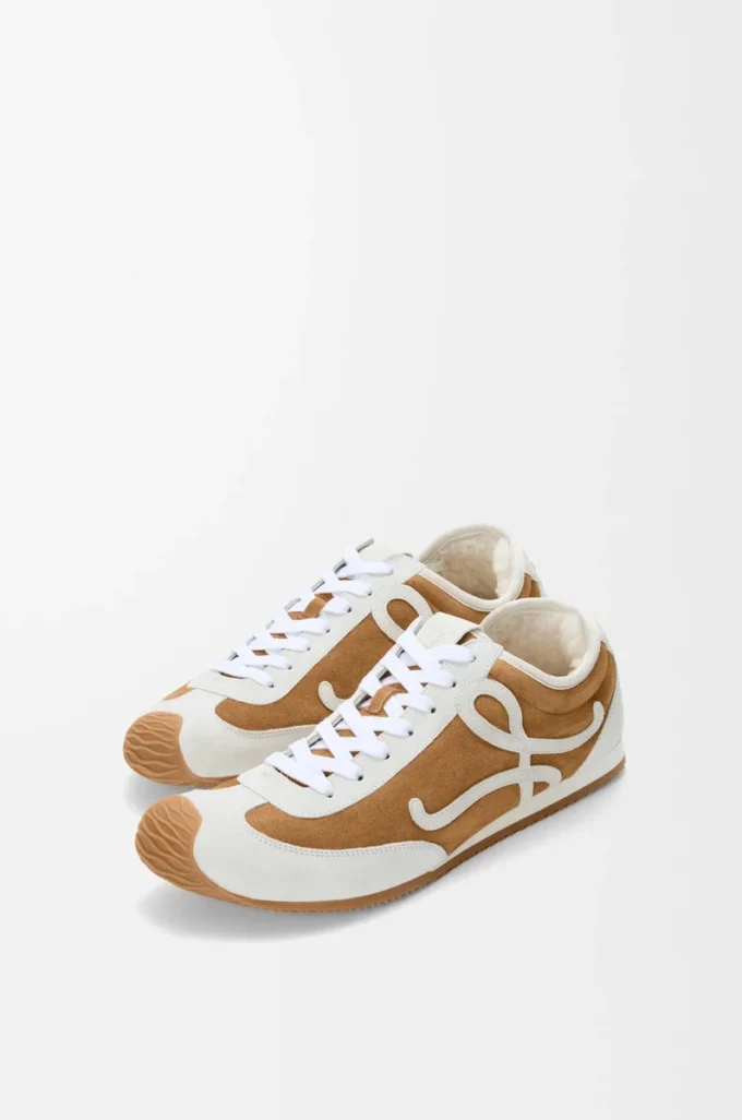 Ballet Runner 2.0 en daim et peau lainée Tan/Blanc