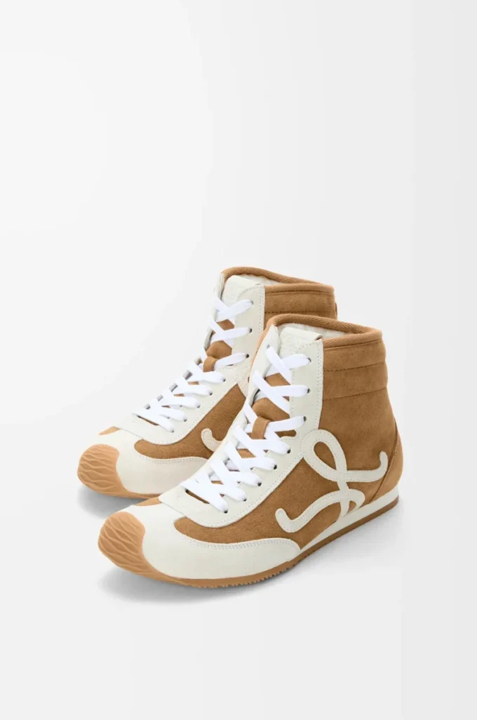 Ballet Runner 2.0 haute en daim et peau de mouton beige/blanc