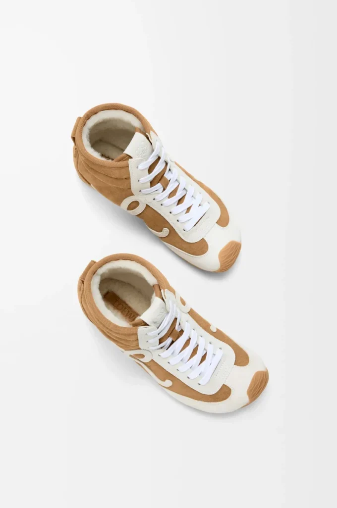 Ballet Runner 2.0 haute en daim et peau de mouton beige/blanc