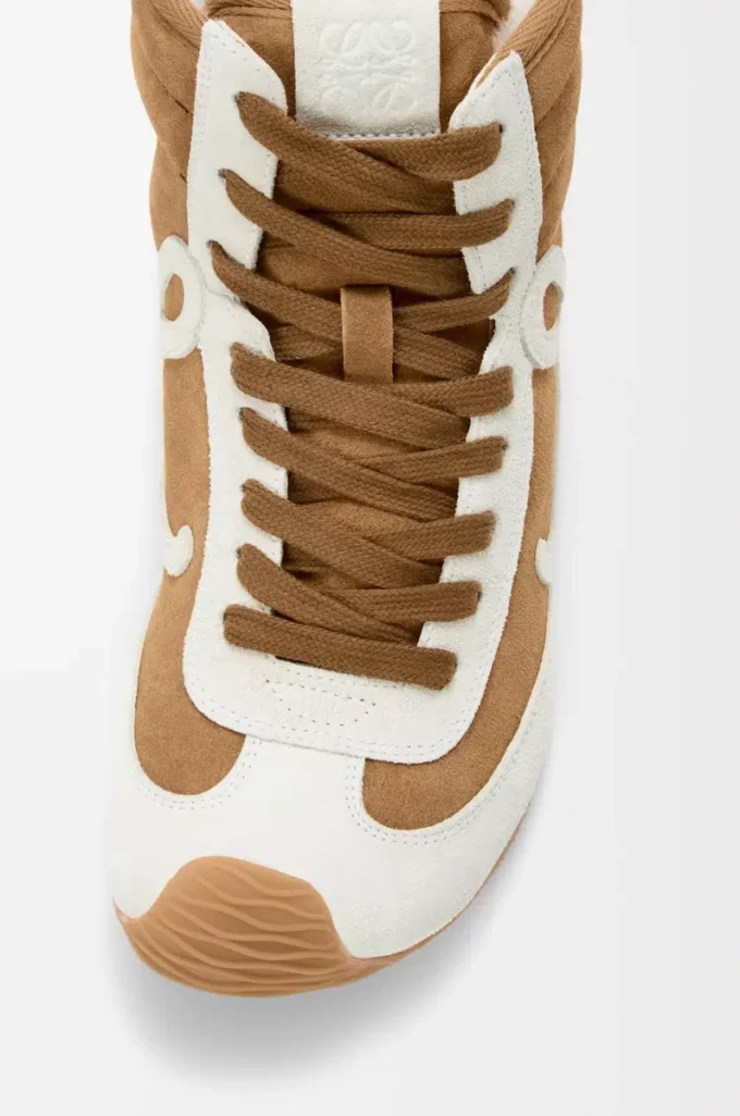 Ballet Runner 2.0 haute en daim et peau de mouton beige/blanc