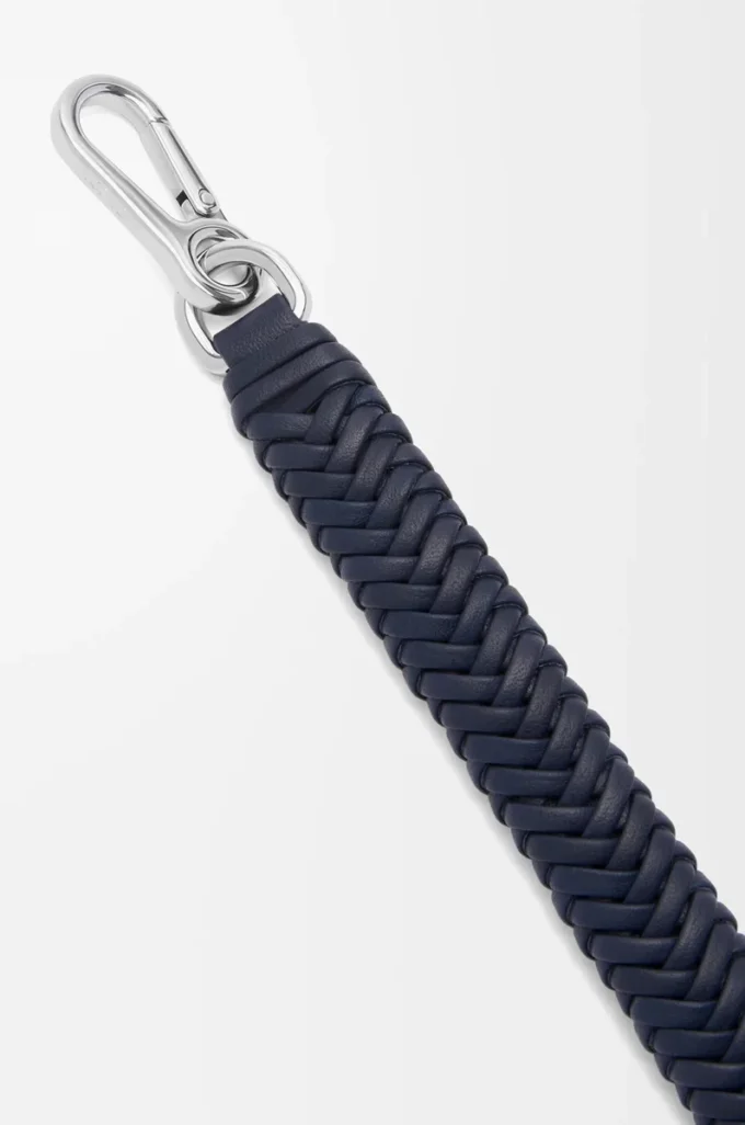 Bandoulière courte Arrow en cuir de veau classique bleu marine foncé