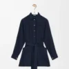 Blouse ceinturée en soie bleu marine
