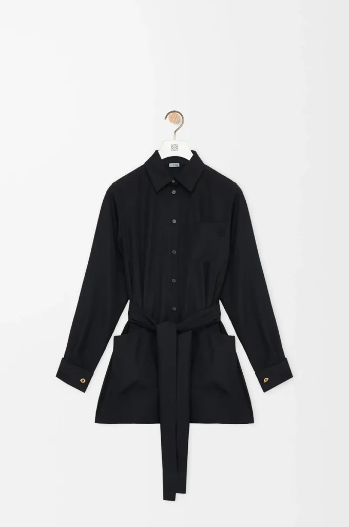 Blouse ceinturée en soie noire Blouse ceinturée en soie noire