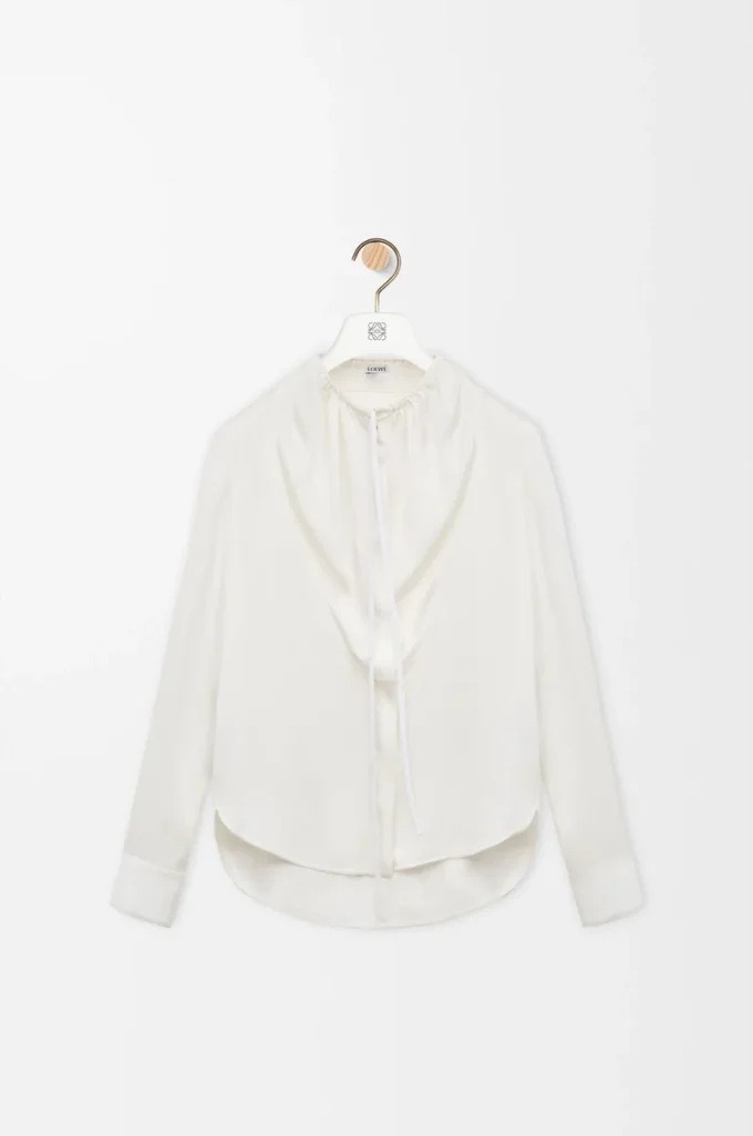 Blouse en soie blanche
