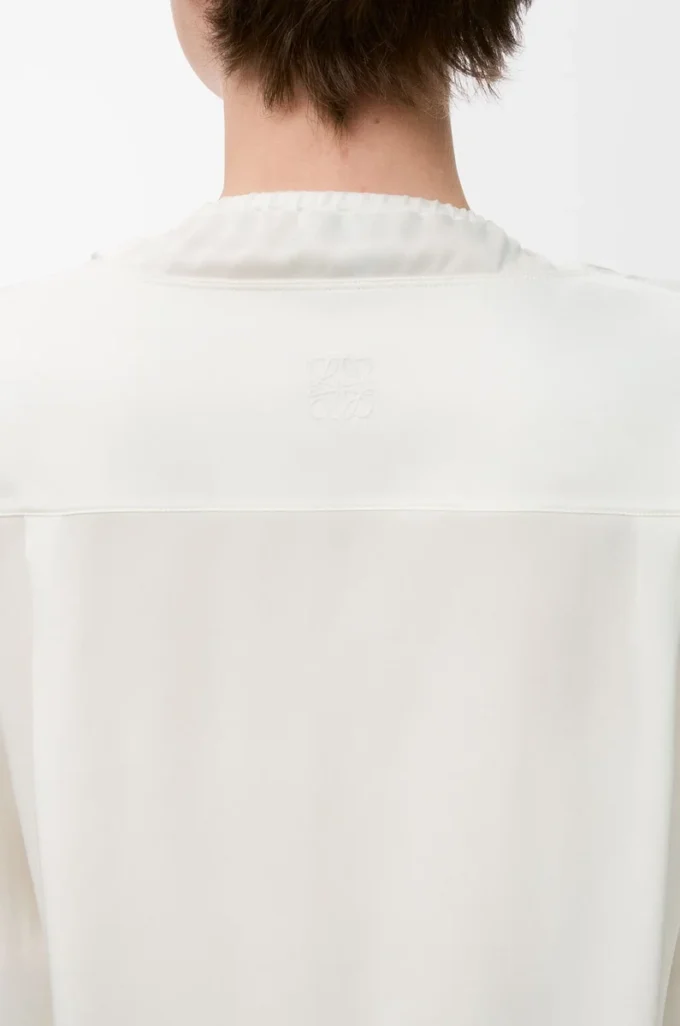 Blouse en soie blanche