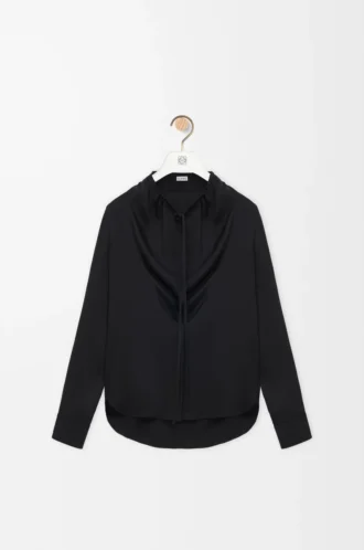 Blouse en soie noire