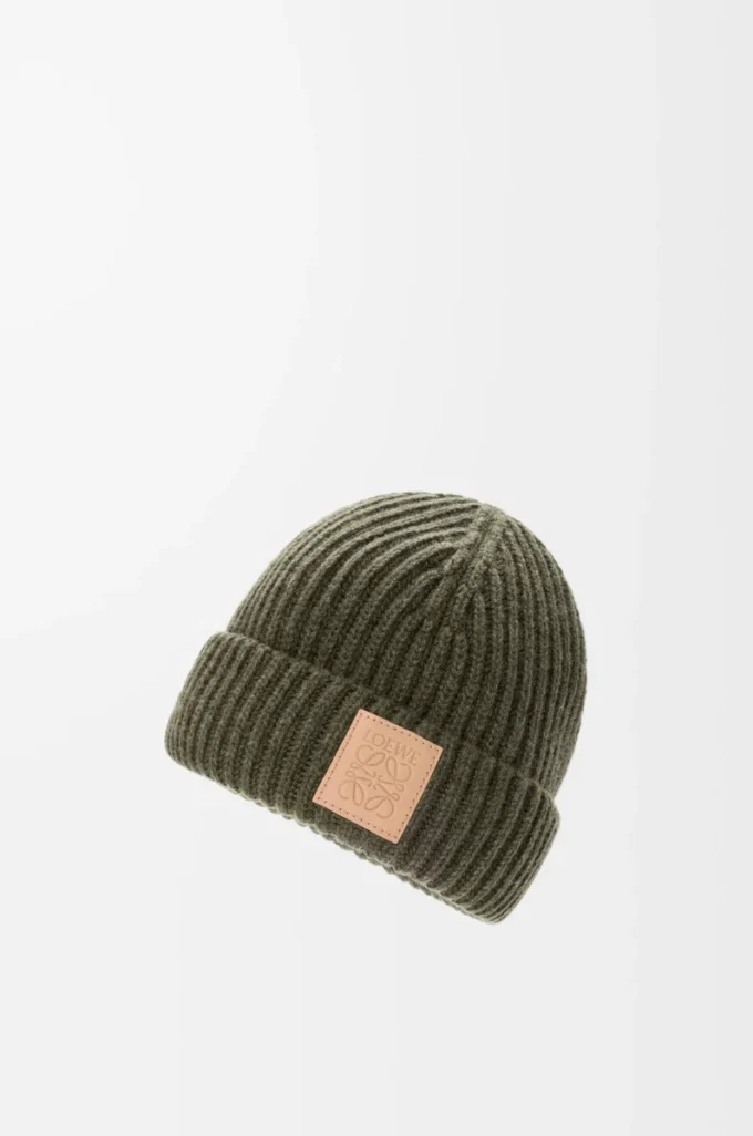 Bonnet en cachemire kaki foncé Bonnet en cachemire kaki foncé