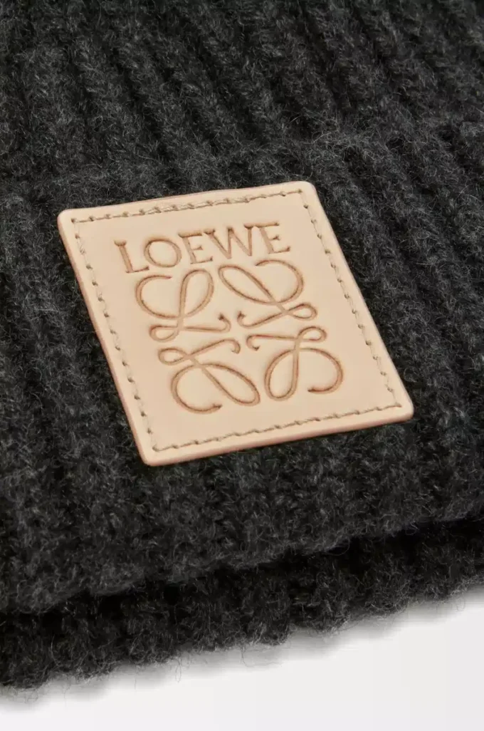 Bonnet en cachemire noir