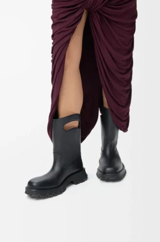 Botte Bobby en cuir de veau tanné végétal Noir Botte Bobby en cuir de veau tanné végétal Noir