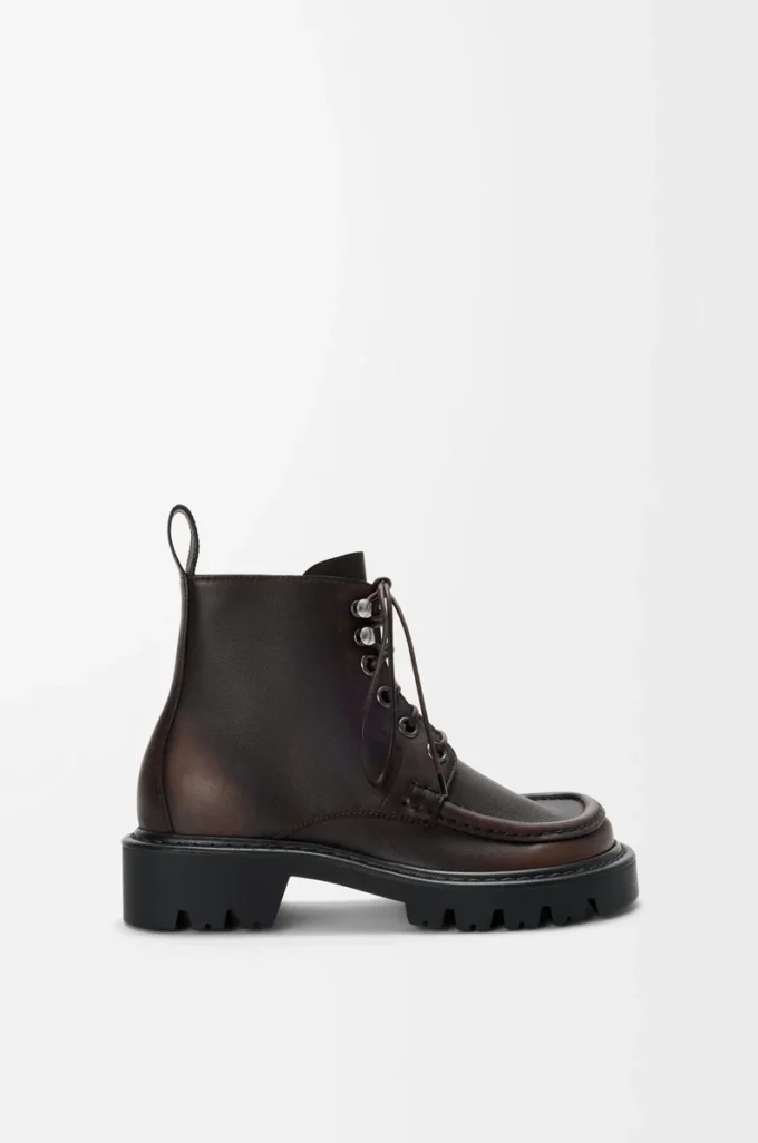 Bottines combat Sierra en cuir de veau brossé marron foncé Bottines combat Sierra en cuir de veau brossé marron foncé