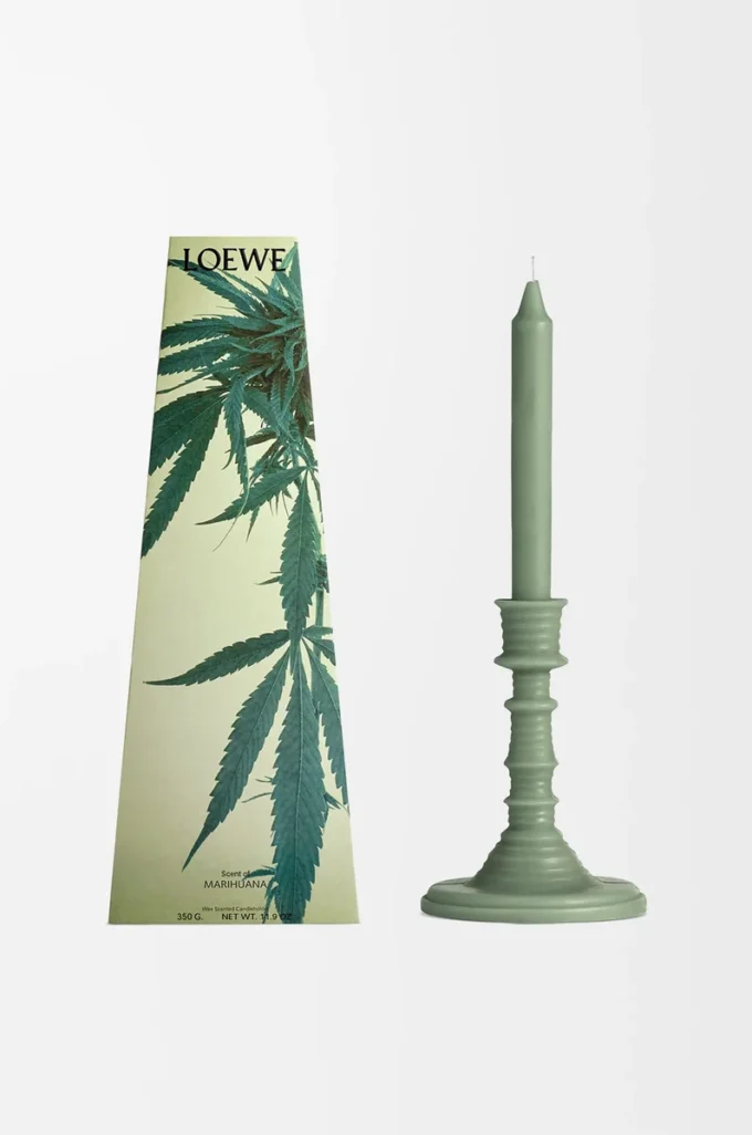 Bougeoir en cire parfumé à l&rsquo;essence de marijuana Vert foncé