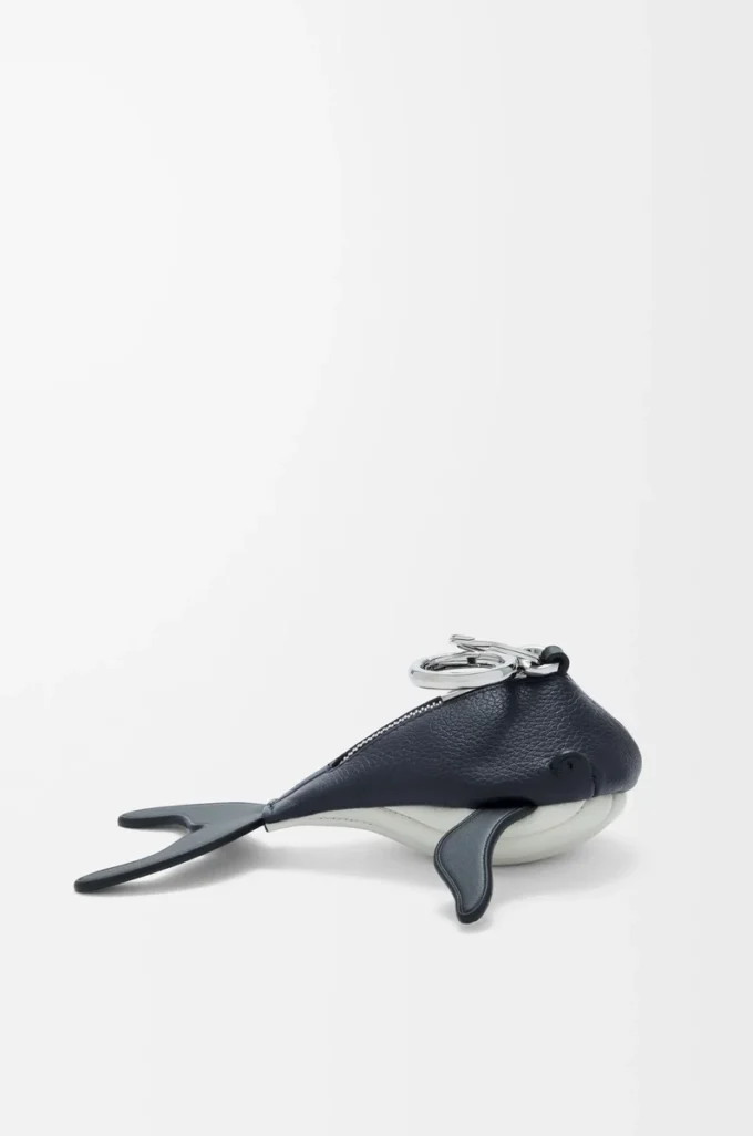 Breloque baleine en cuir de veau classique bleu nuit/blanc