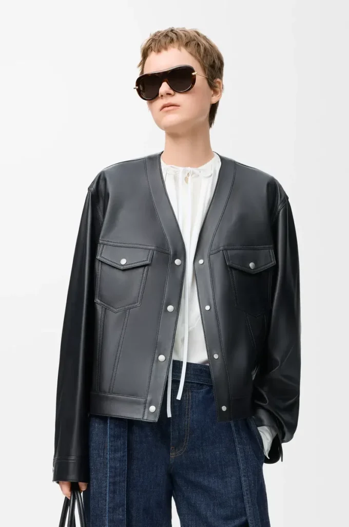 Cardigan en cuir d’agneau nappa noir Cardigan en cuir d’agneau nappa noir