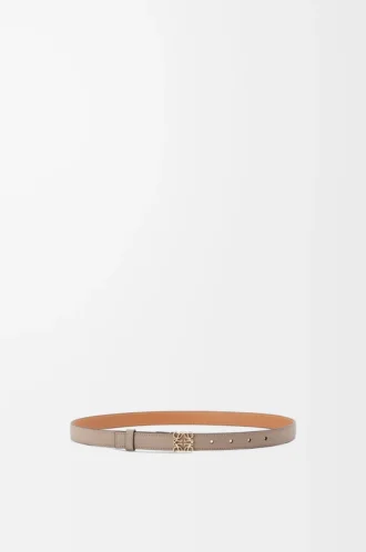 Ceinture Anagram en cuir de veau grainé sable/doré