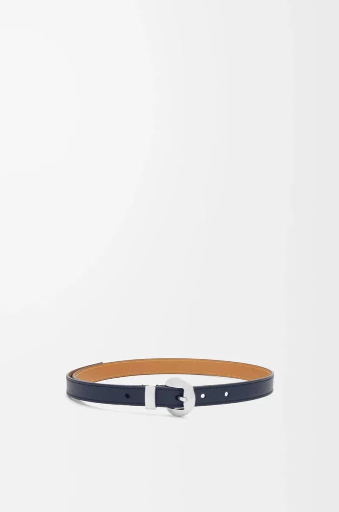 Ceinture Pebble en cuir de veau lisse Deep Navy/Palladium