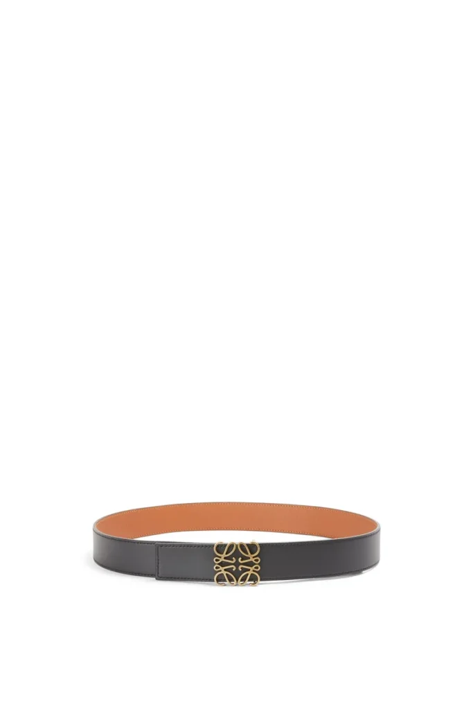 Ceinture réversible Anagram en cuir de veau grainé souple et cuir de veau lisse Tan/Noir/Vieux Or Ceinture réversible Anagram en cuir de veau grainé souple et cuir de veau lisse Tan/Noir/Vieux Or