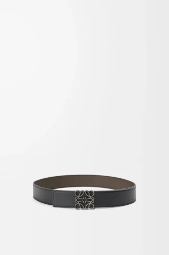 Ceinture réversible Anagram en cuir de veau grainé souple et cuir de veau lisse Toundra/Noir/Étain