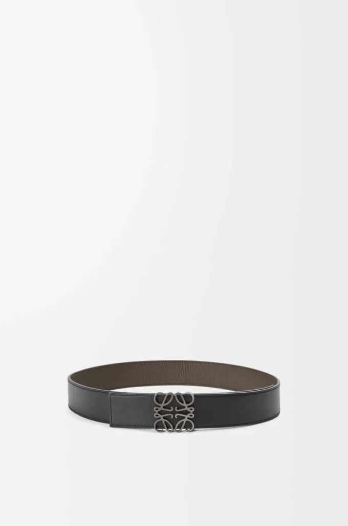 Ceinture réversible Anagram en cuir de veau grainé souple et cuir de veau lisse Toundra/Noir/Étain
