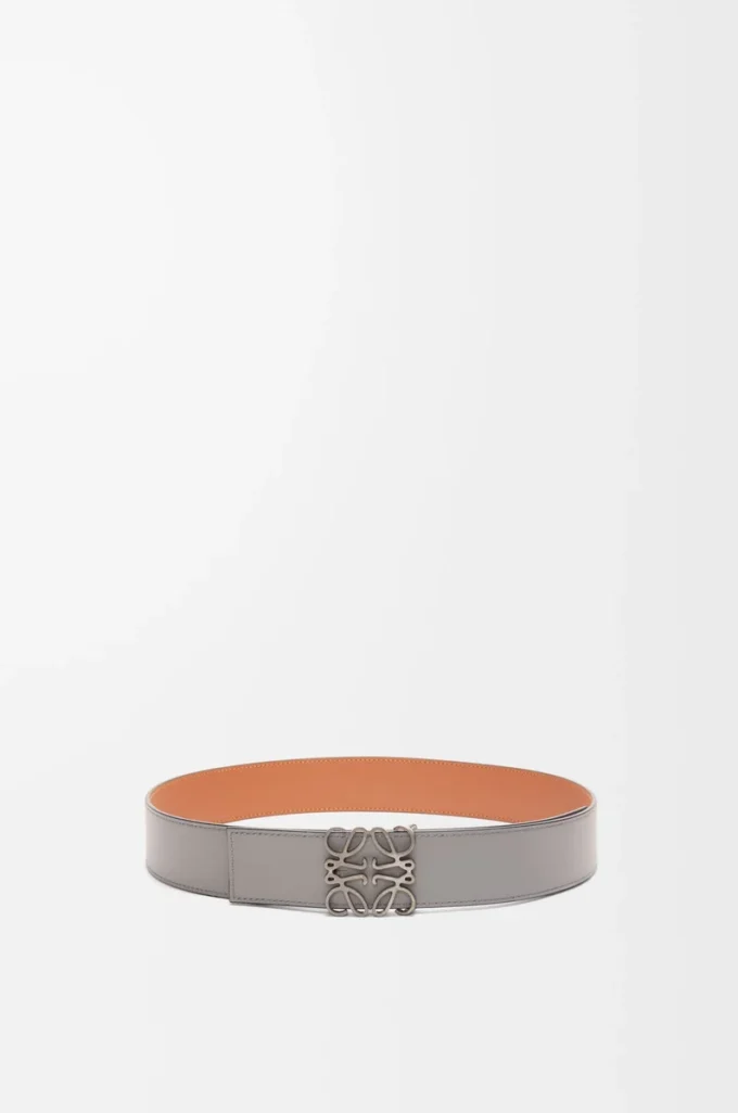 Ceinture réversible Anagram en cuir de veau lisse Tan/Gris asphalte/Étain