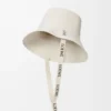 Chapeau de pêcheur en toile blanc cassé Chapeau de pêcheur en toile blanc cassé