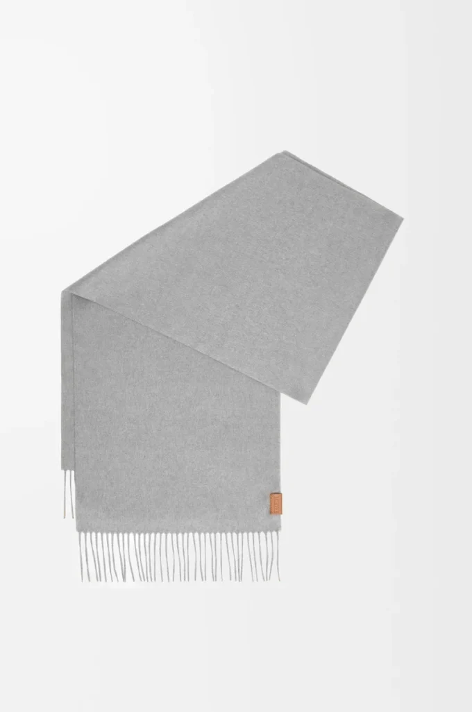 Écharpe en cachemire gris clair