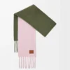 Écharpe en mélange d’alpaga et de laine rose pâle/vert kaki Écharpe en mélange d’alpaga et de laine rose pâle/vert kaki