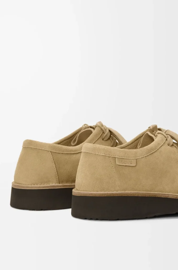 Chaussures à lacets Faro en cuir de veau suédé Sahara