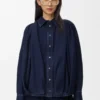 Chemise drapée en denim indigo foncé