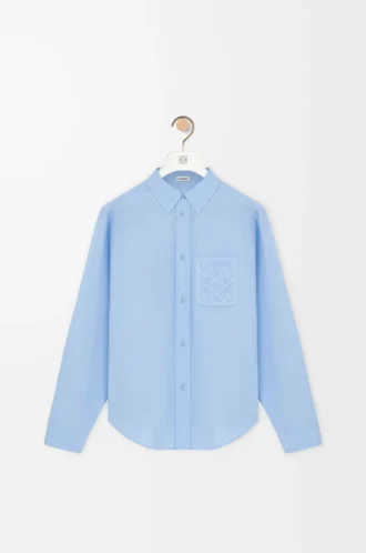 Chemise en coton bleu clair