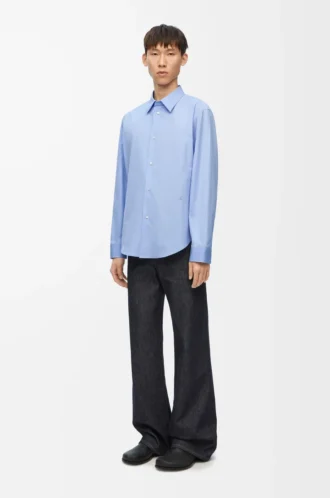 Chemise en coton bleu clair