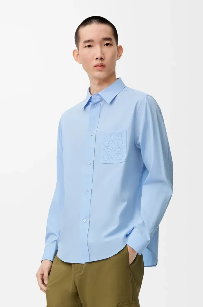 Chemise en coton bleu clair Chemise en coton bleu clair
