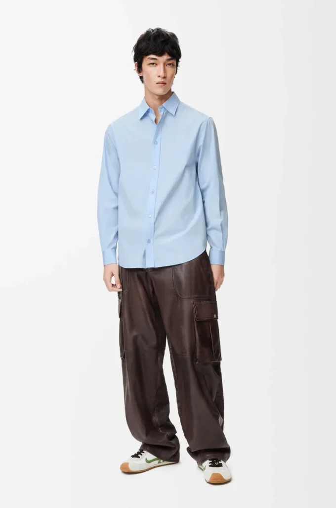 Chemise en coton bleu clair Chemise en coton bleu clair