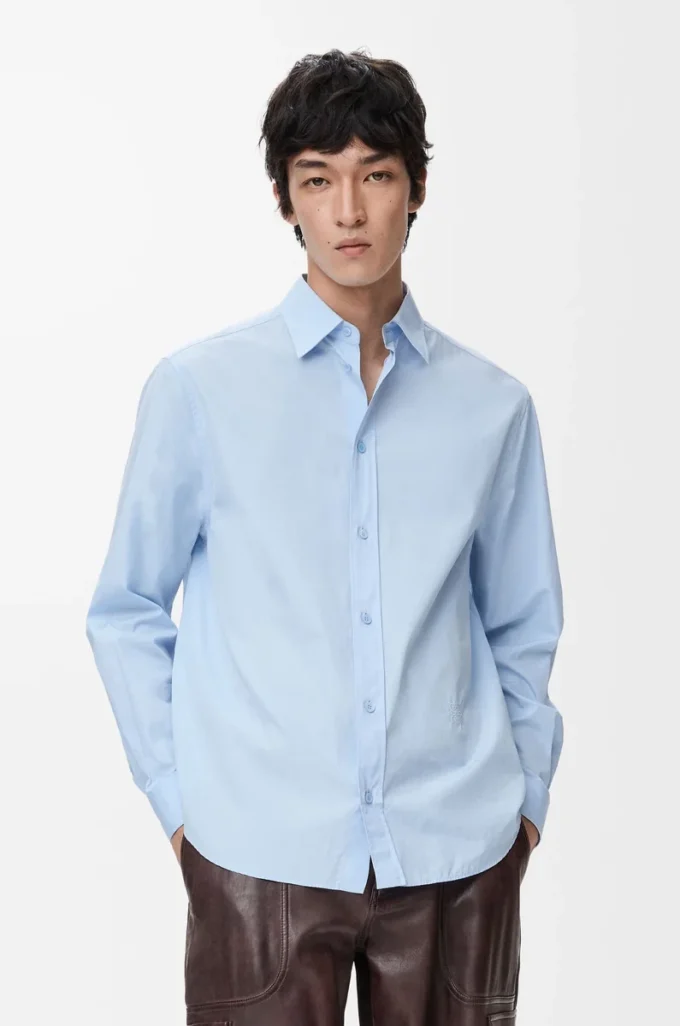 Chemise en coton bleu clair Chemise en coton bleu clair