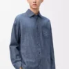 Chemise en coton bleu délavé