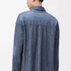 Chemise en coton bleu délavé