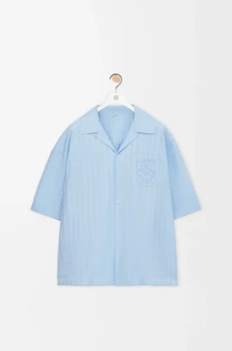 Chemise à manches courtes en coton bleu clair