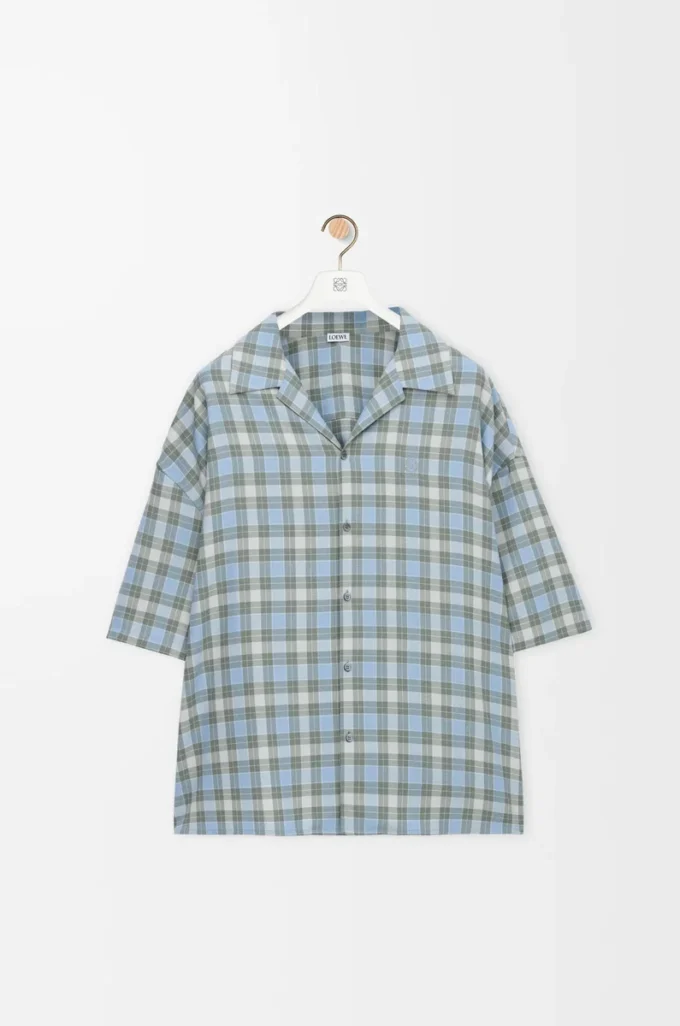 Chemise à manches courtes en laine mélangée bleu clair/blanc Chemise à manches courtes en laine mélangée bleu clair/blanc