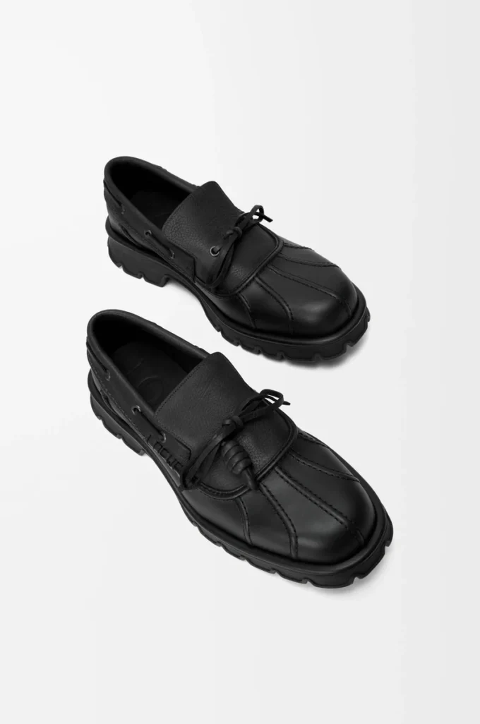 Derby Bobby en cuir de veau et cuir de veau tanné végétal Noir