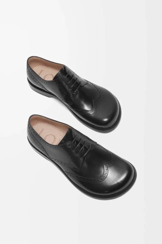 Derby brogue Campo en cuir de veau brossé Noir