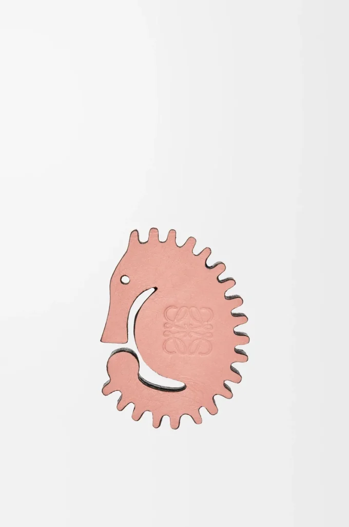 Dés Seahorse en cuir de veau classique Blossom/Tan