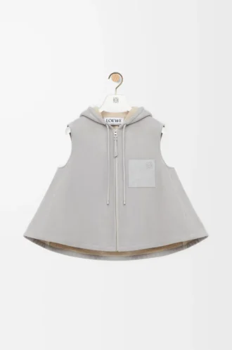 Gilet à capuche en peau lainée gris clair mélangé