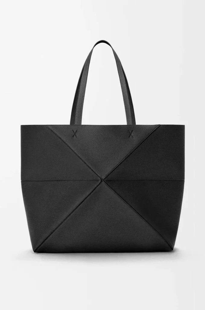 Grand sac fourre-tout Puzzle Fold horizontal en cuir de veau grainé souple Noir