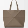 Grand sac fourre-tout Puzzle Fold horizontal en cuir de veau grainé souple Taupe