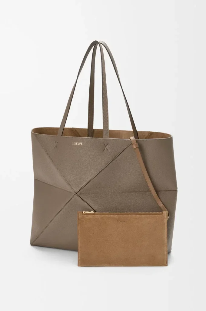 Grand sac fourre-tout Puzzle Fold horizontal en cuir de veau grainé souple Taupe