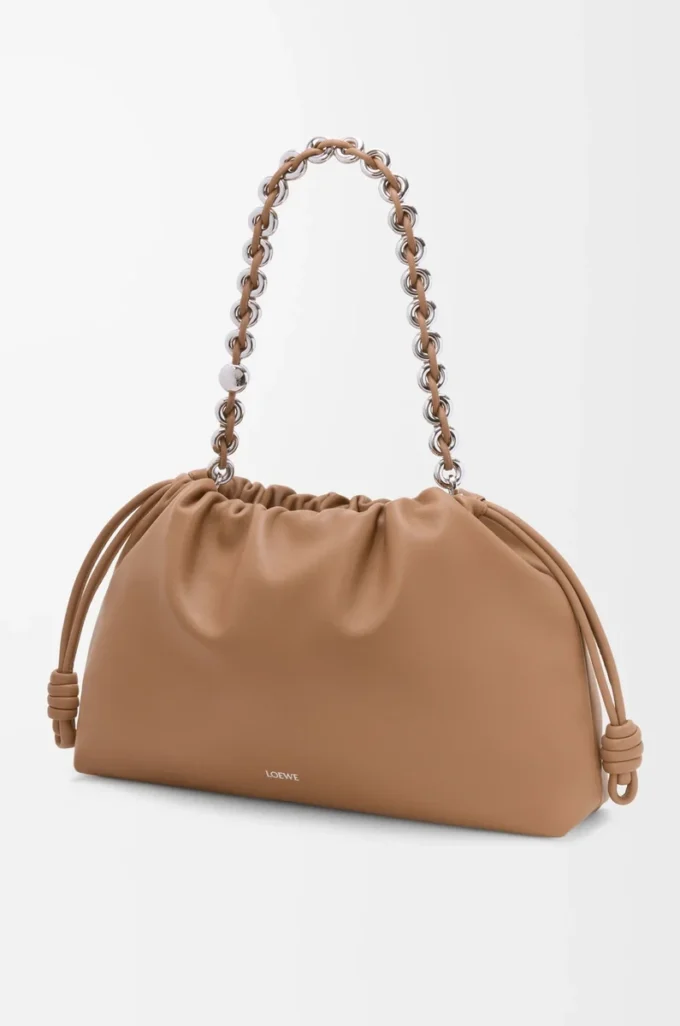 Grand sac à main Flamenco en cuir d&rsquo;agneau nappa moelleux Mocha