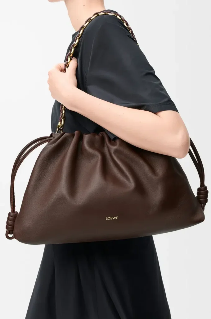 Grand sac à main Flamenco en cuir d&rsquo;agneau nappa souple Marron foncé
