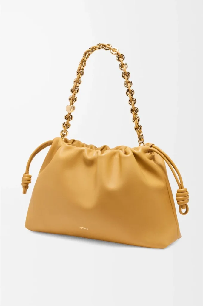 Grand sac à main Flamenco en cuir d&rsquo;agneau nappa souple Sahara