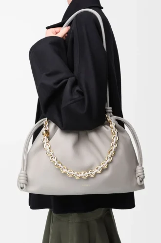 Grand sac à main Flamenco en cuir d&rsquo;agneau nappa souple Shell Grey