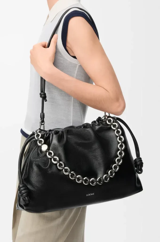 Grand sac à main Flamenco en cuir d&rsquo;agneau nappa verni Noir